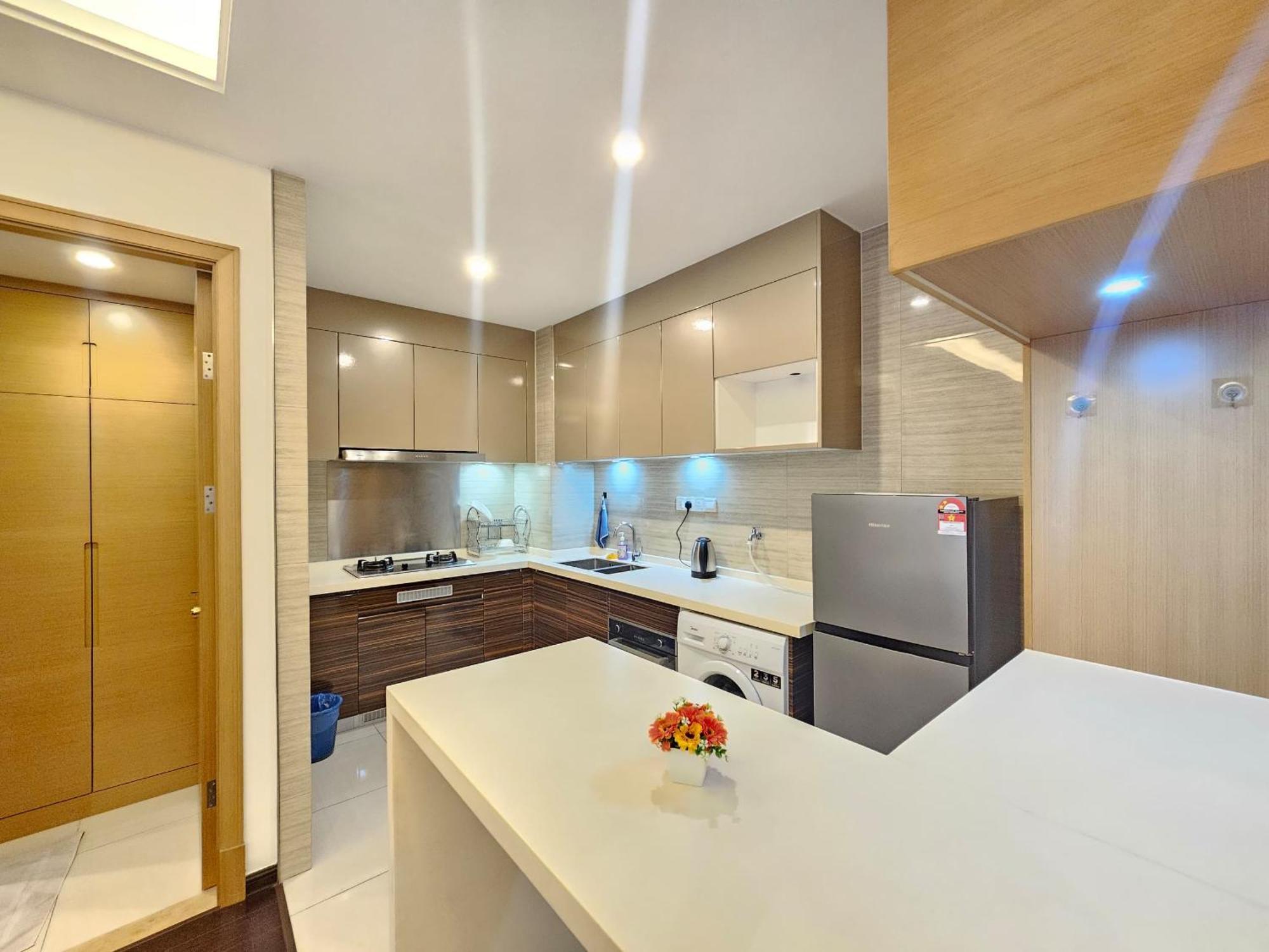 R&f Princess Cove & R&f Mall By Qq Apartment