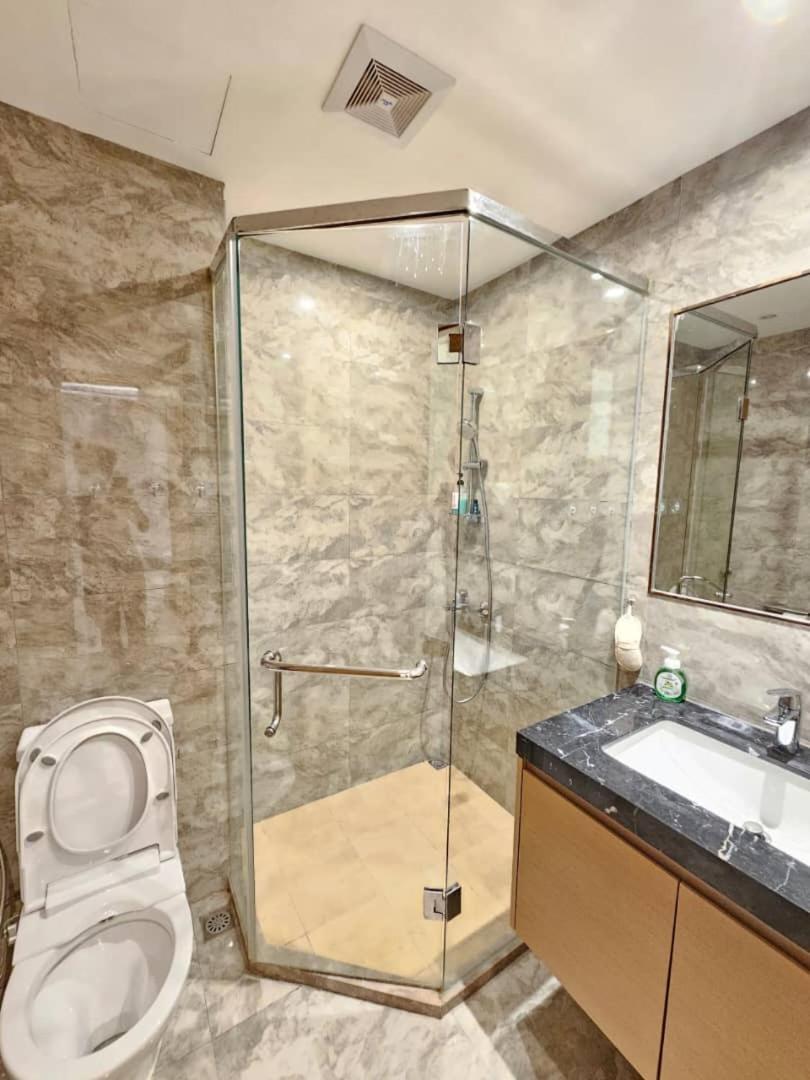 R&f Princess Cove & R&f Mall By Qq Apartment
