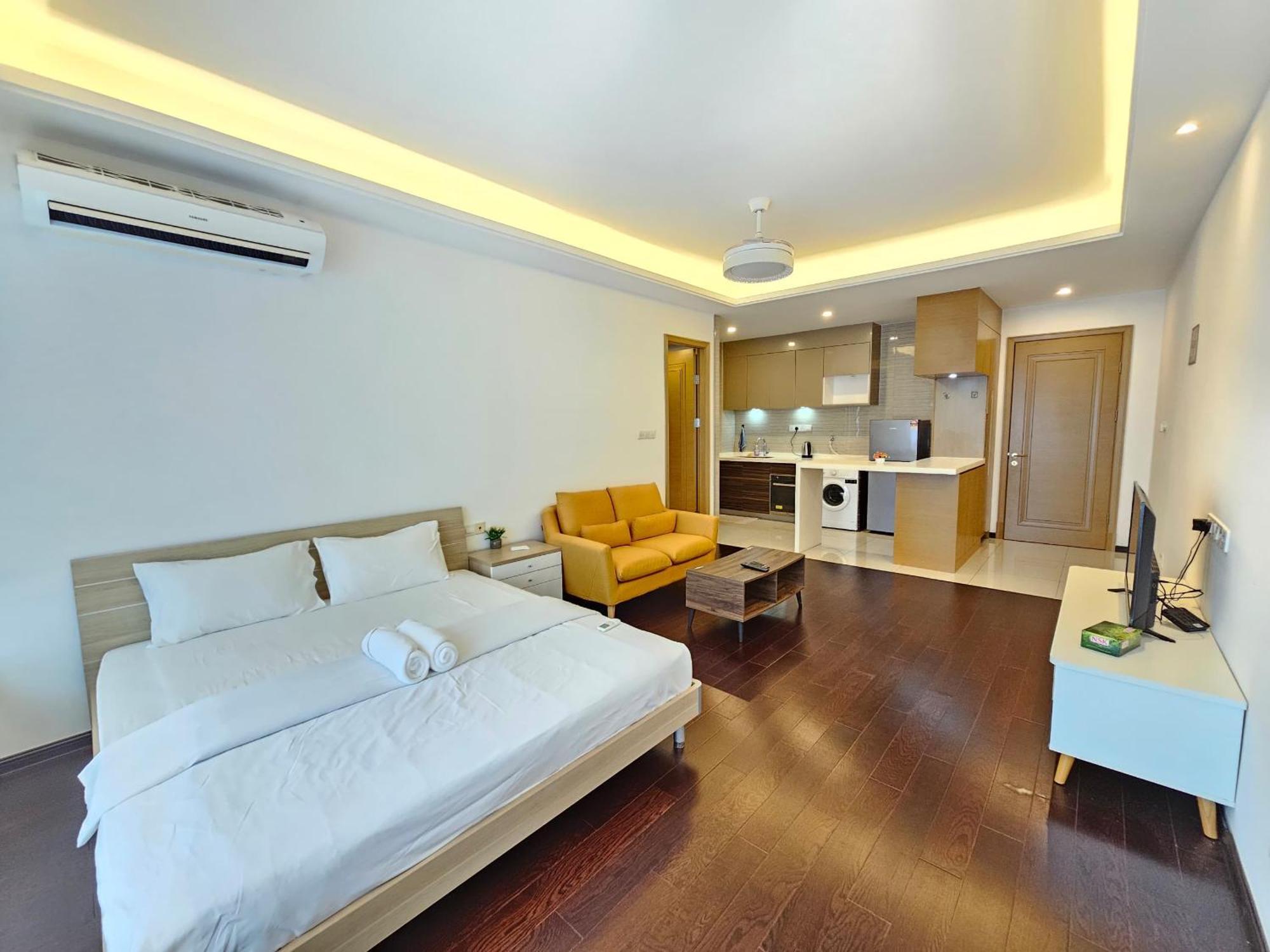 Apartment R&f Princess Cove & R&f Mall By Qq *