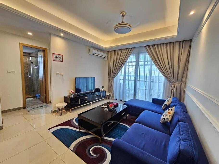 Apartment R&f Princess Cove & R&f Mall By Qq